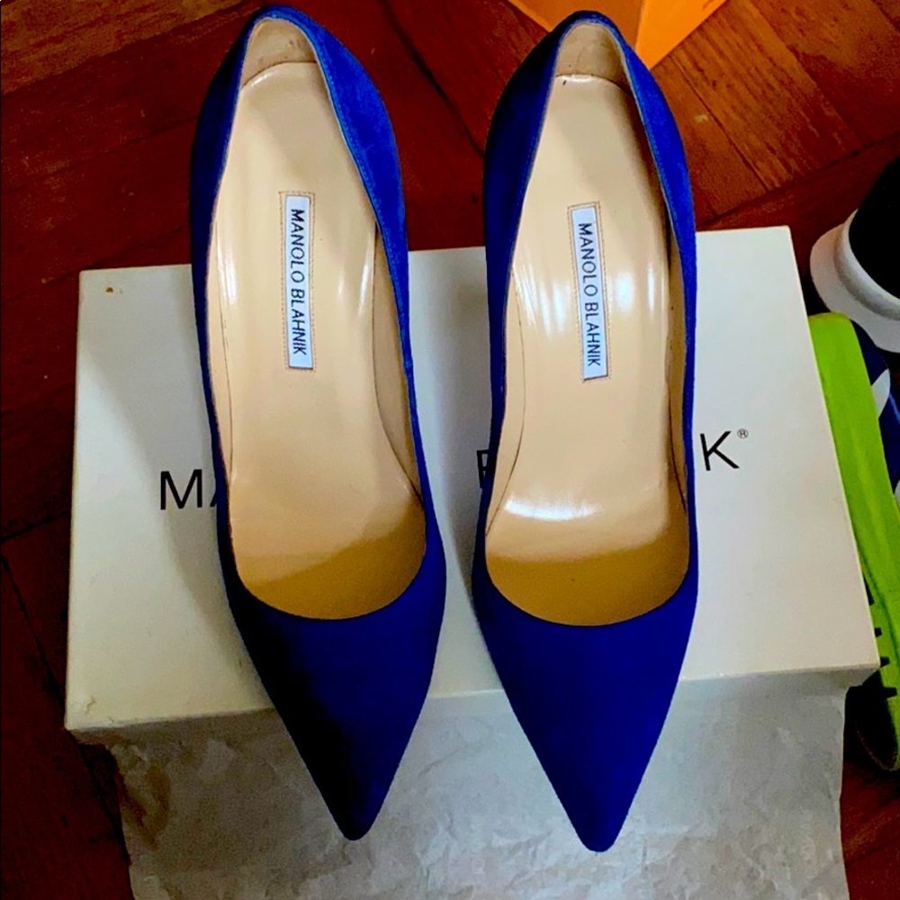 Authentic Manolo Blahnik BB Pumps in Blue